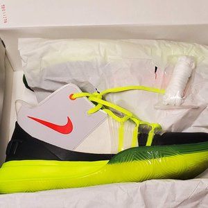 Nike ROKIT x Kyrie 5 Collaboration - All Star Game Shoe (Men's us10)